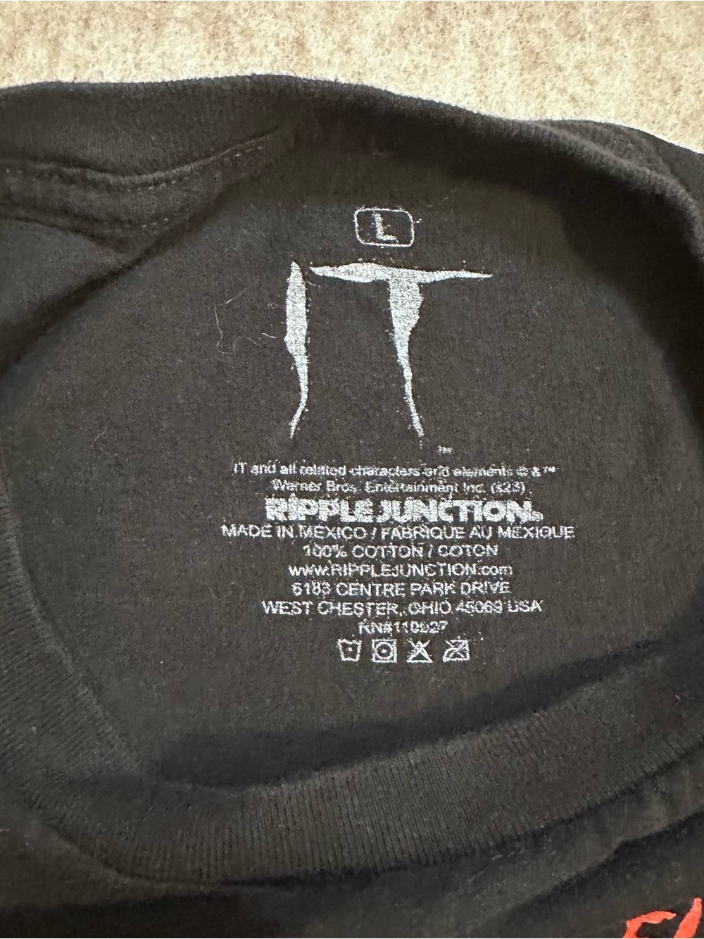Officially licensed IT Pennywise T Shirt Men’s L - Picture 3 of 7